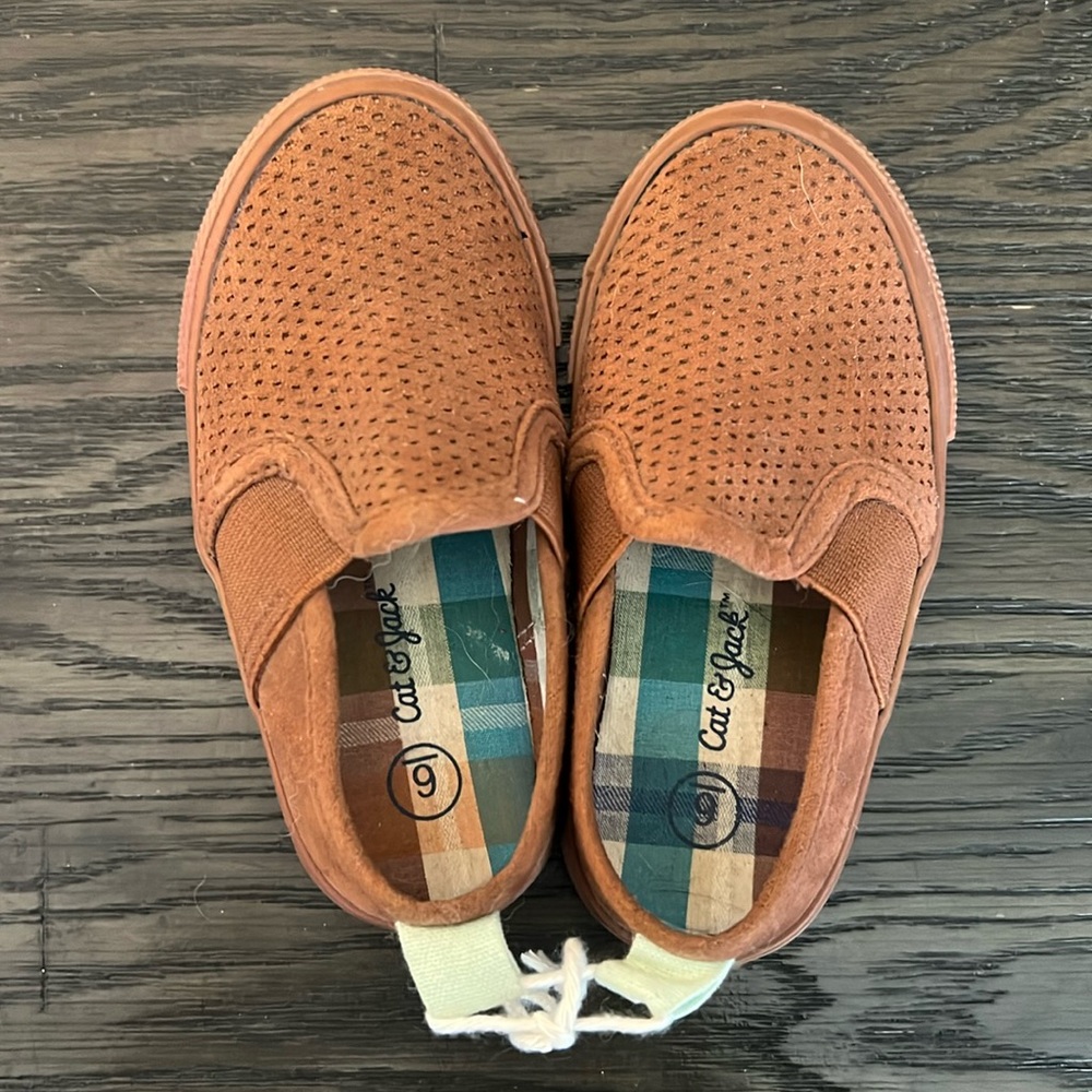 Cat & Jack shoes